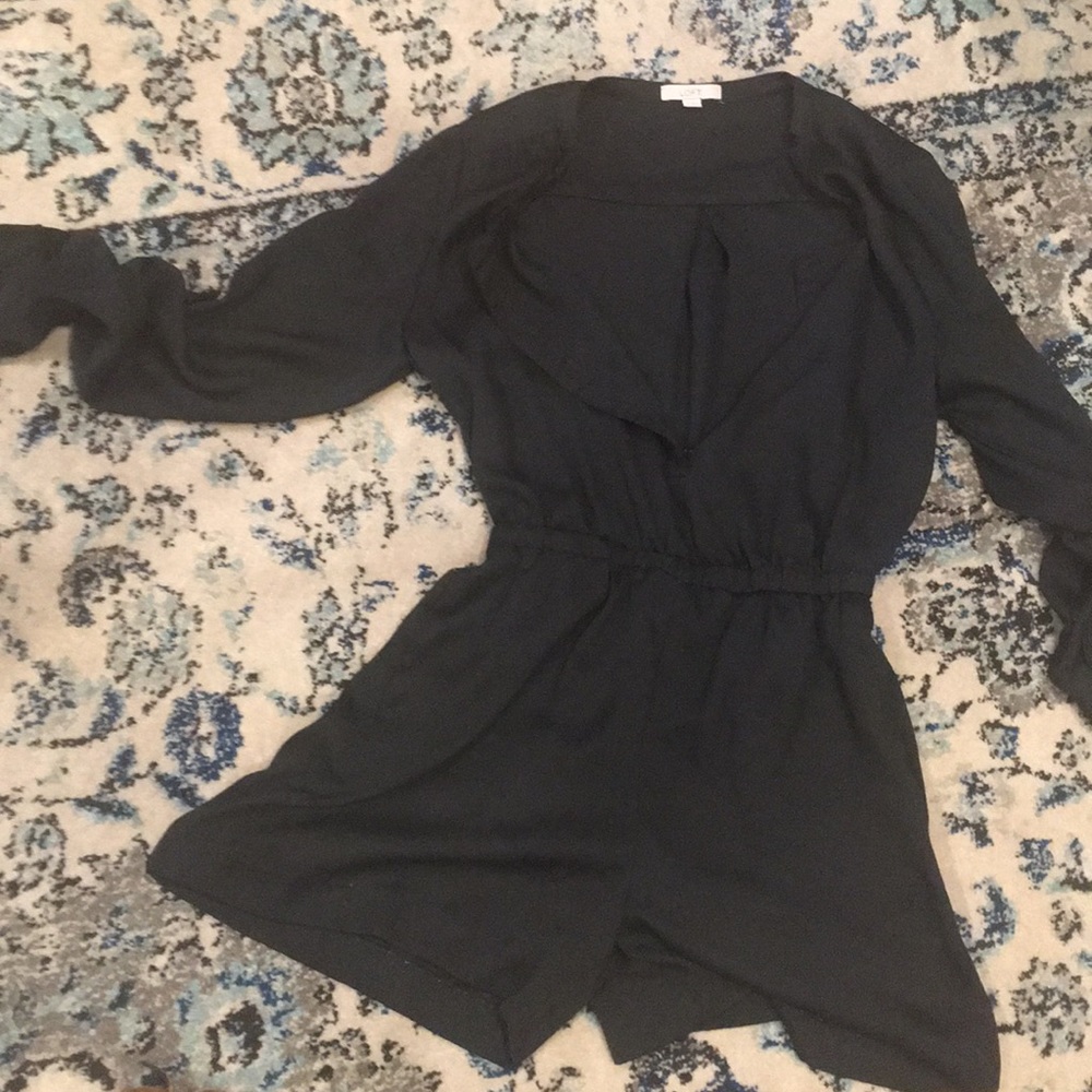 Silky long sleeve black romper